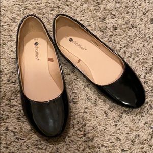 Patent leather flats
